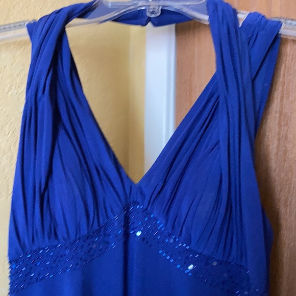 Ladies stunning dress - Picture 2 of 4